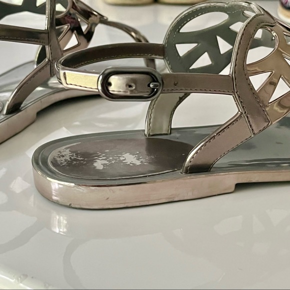 Stuart Weitzman Gelfisher Sandals in Metallic Graphite - Picture 8 of 16